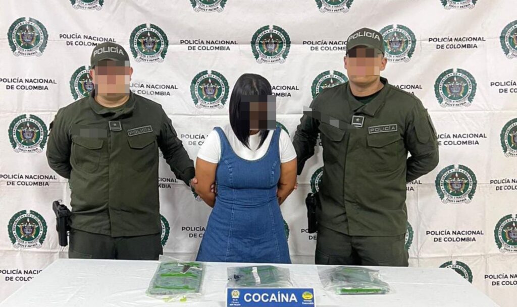 Capturan en aeropuerto de Cartagena a mujer que intentaba viajar a Europa con más de dos kilos de cocaína