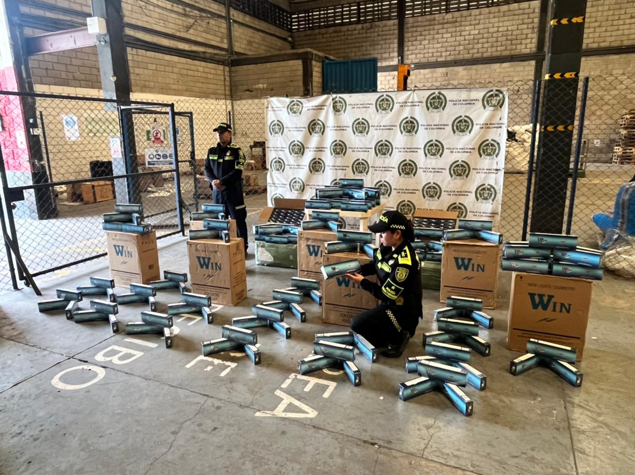 Aprehenden 5.000 cajetillas de cigarrillos de contrabando en el aeropuerto Ernesto Cortissoz