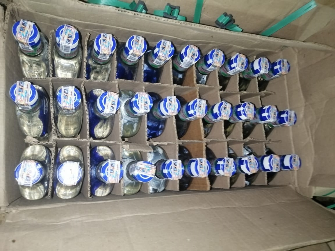 Golpes a la pólvora ilegal y al licor adulterado en Barranquilla: dos capturados y millonarias incautaciones
