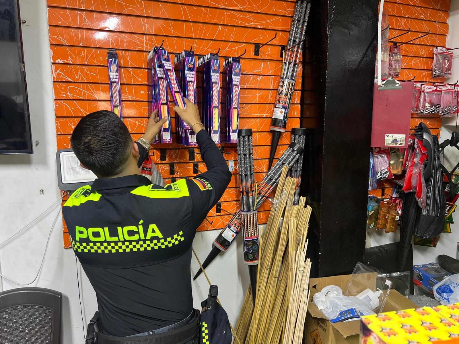 Autoridades entregan nuevos detalles de la incautación de más de media tonelada de pólvora en Barranquilla