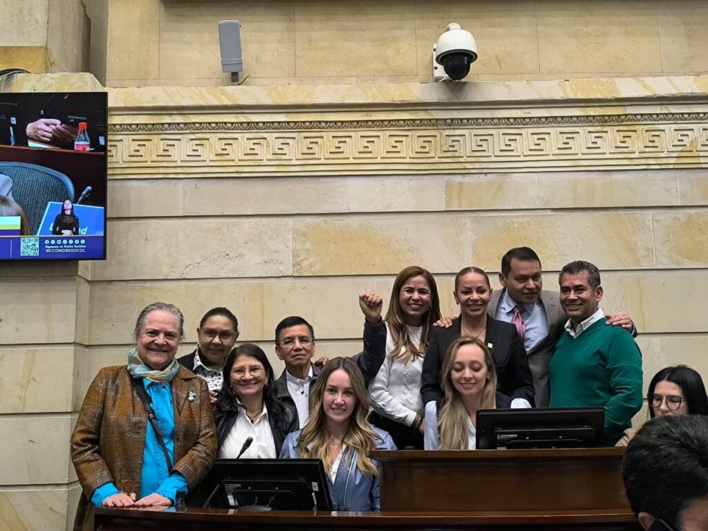 Fue aprobada en cuarto debate en plenaria del Senado, el Acto legislativo de la mesada 14.