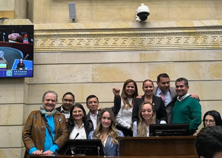 Fue aprobada en cuarto debate en plenaria del Senado, el Acto legislativo de la mesada 14.