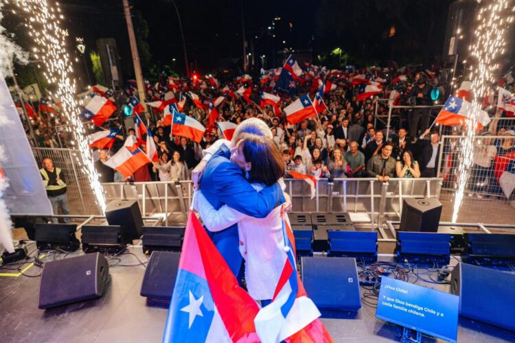 José Antonio Kast gana la Presidencia de Chile con una amplia ventaja sobre Jeannette Jara