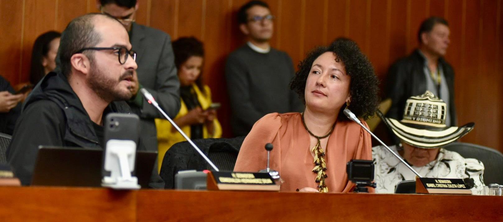 Revelan chats de Isabel Zuleta en los que habría intervenido a favor de cabecillas criminales en Antioquia
