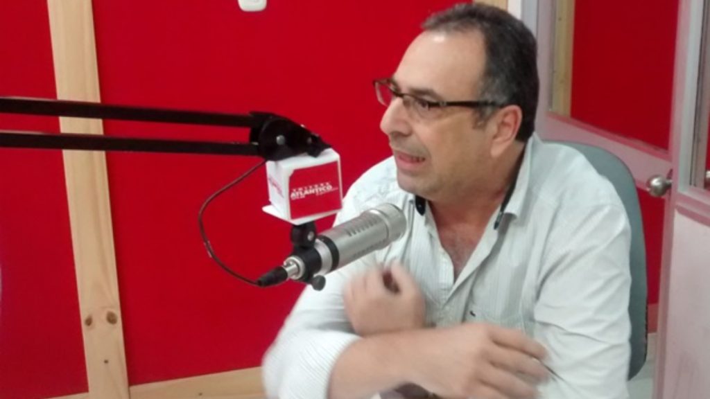 El analista Joseph Daccarett en Emisora Atlántico