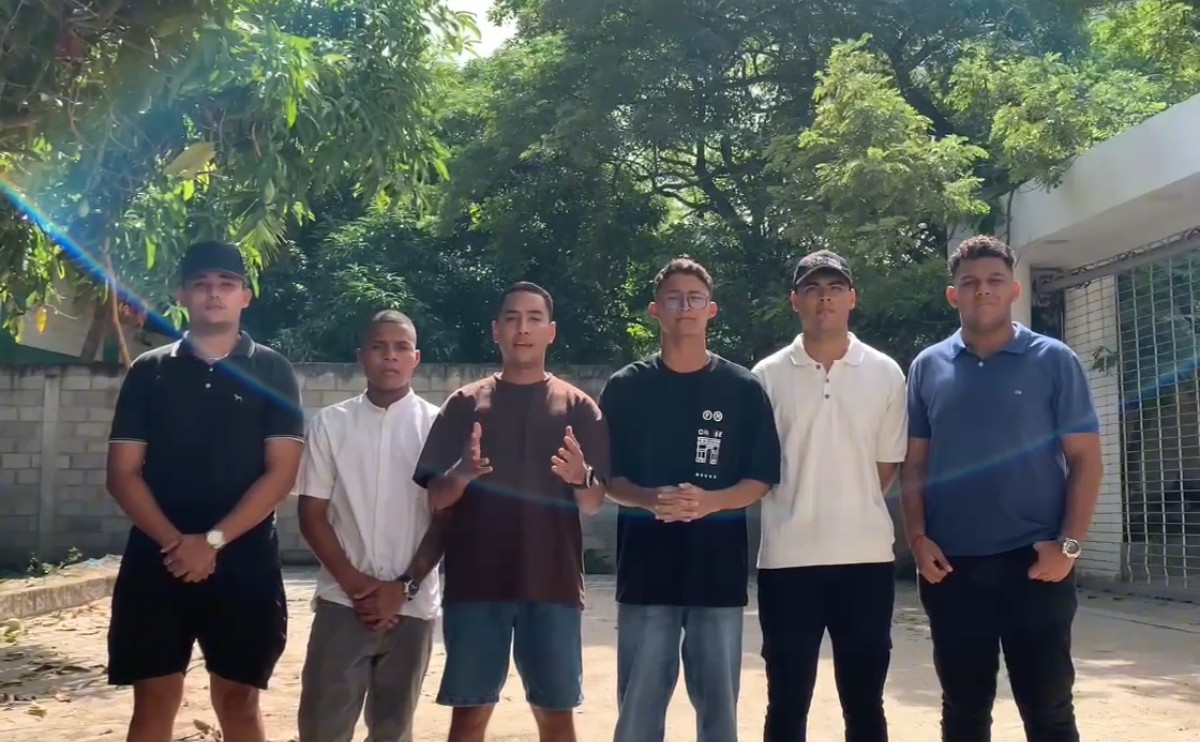 Estudiantes de UniAtlántico exigen revocatoria de Leyton Barrios y transparencia en la elección del rector