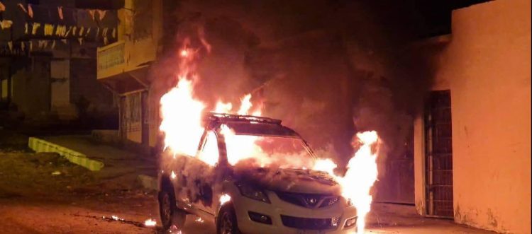 Incendian seis vehículos en Esmeraldas, provincia ecuatoriana fronteriza con Colombia