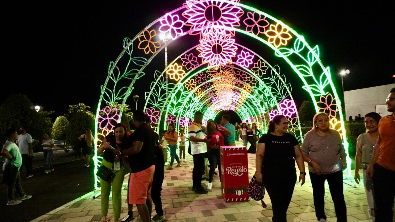Gran Malecón deslumbra con su alumbrado navideño y recibe más de 190.000 visitantes el fin de semana