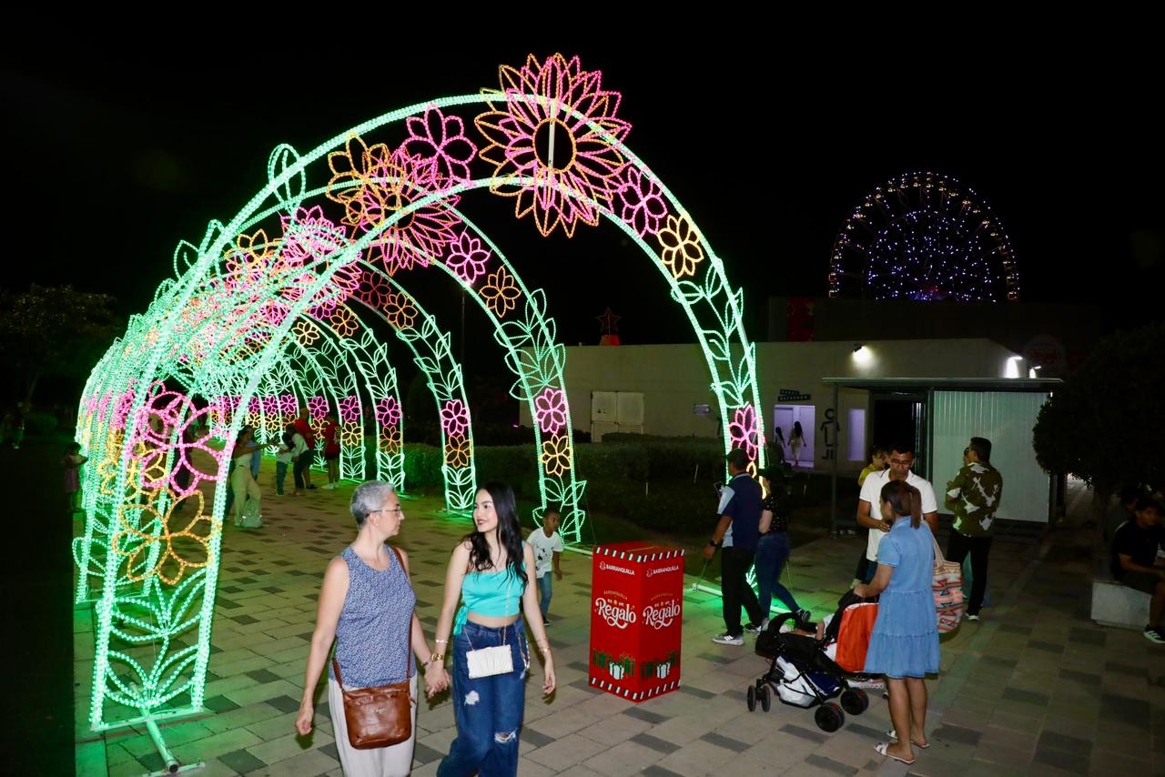 Gran Malecón deslumbra con su alumbrado navideño y recibe más de 190.000 visitantes el fin de semana