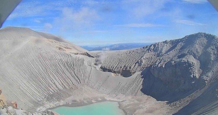 Volcán Puracé registra emisiones de ceniza de hasta 700 metros en medio de alerta naranja