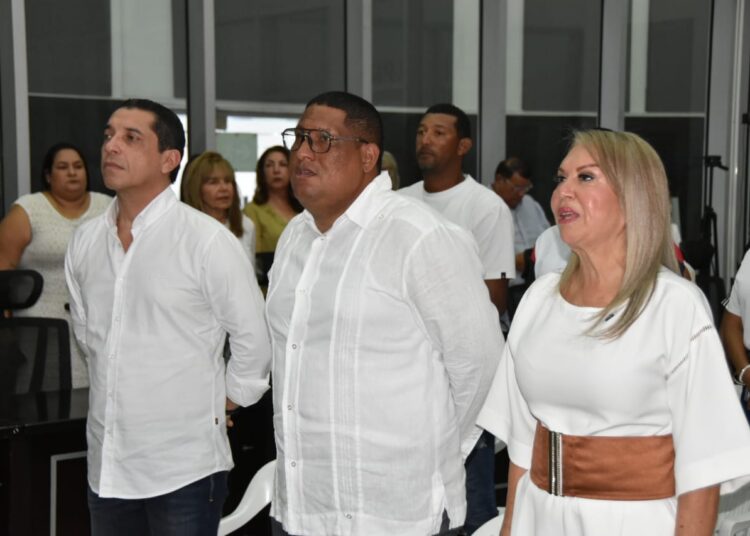 Asamblea del Atlántico posesiona a tres nuevos diputados tras renuncias para aspirar al Congreso