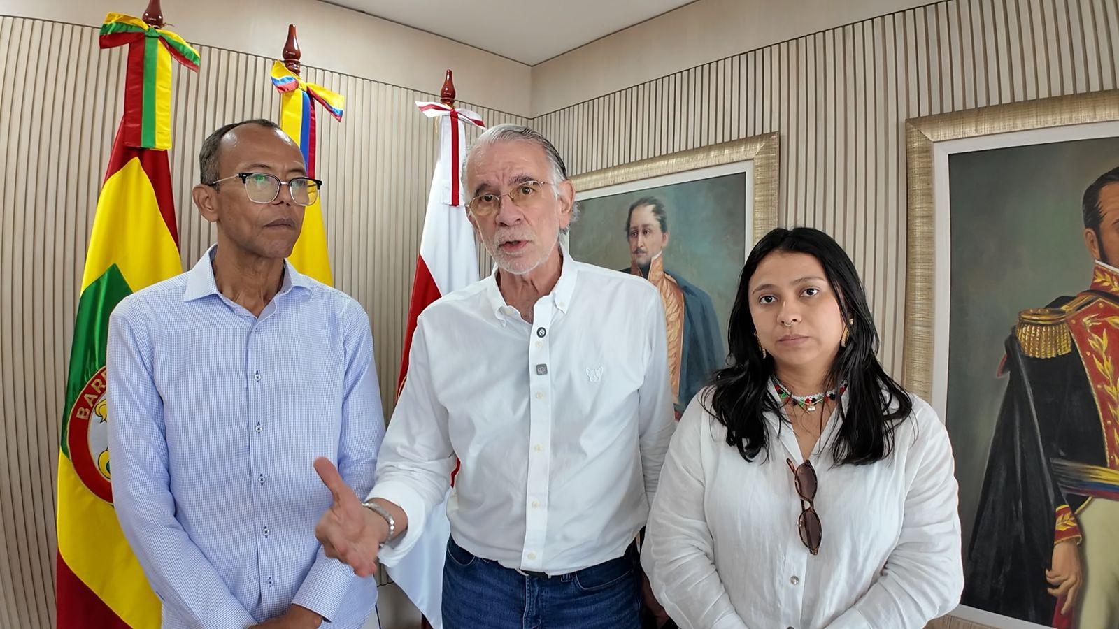 Gobernador Eduardo Verano recibe al nuevo rector de la Universidad del Atlántico, Rafael Castillo