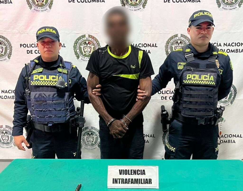 Capturan a hombre por violencia intrafamiliar en el barrio Rebolo