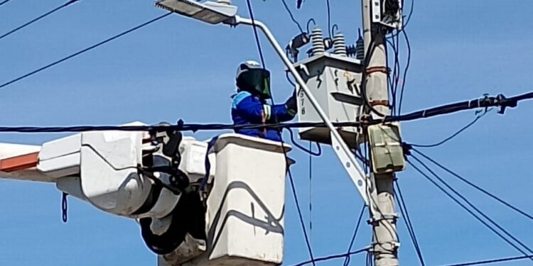 Air-e avanza en censos de alumbrado público en Atlántico, Magdalena y La Guajira