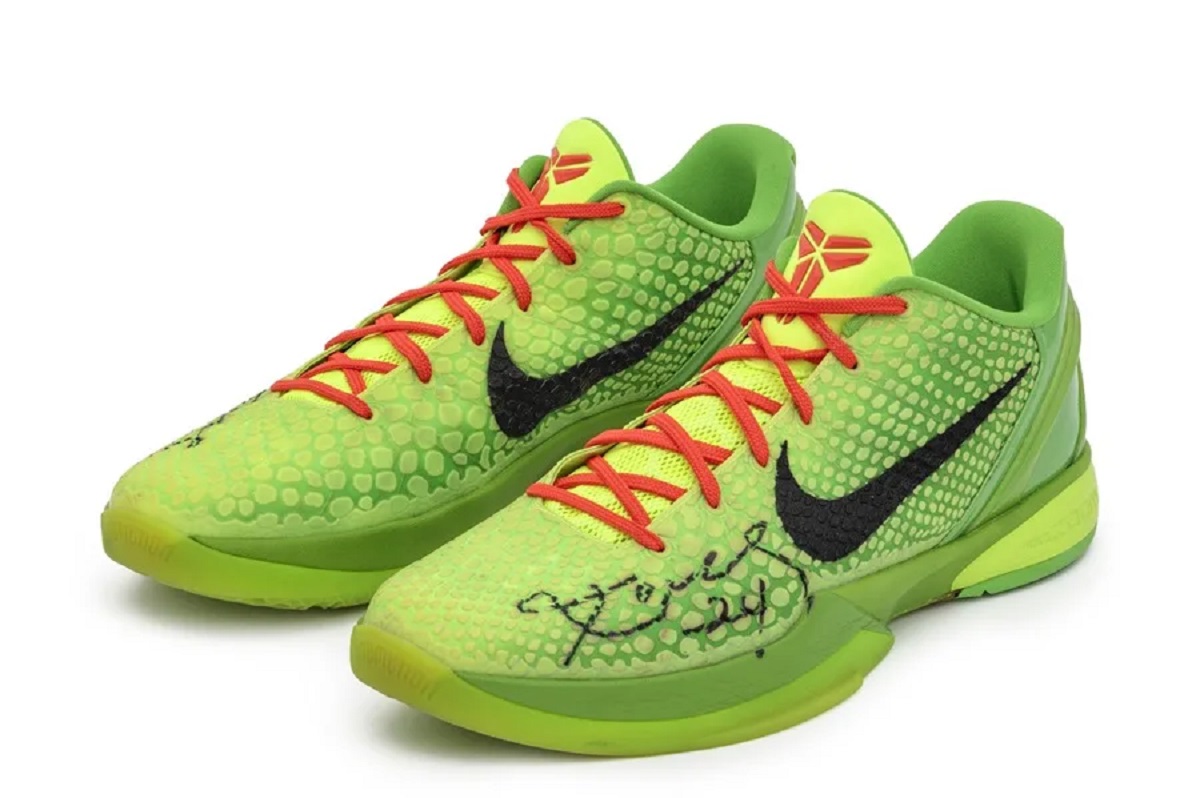 Subastan por 10 millones de dólares las zapatillas de Kobe Bryant que utilizó en un juego de Navidad del 2010