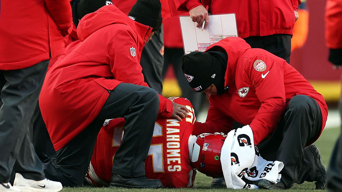NFL: Patrick Mahomes, jugador de los Chiefs, sufrió rotura de ligamento cruzado