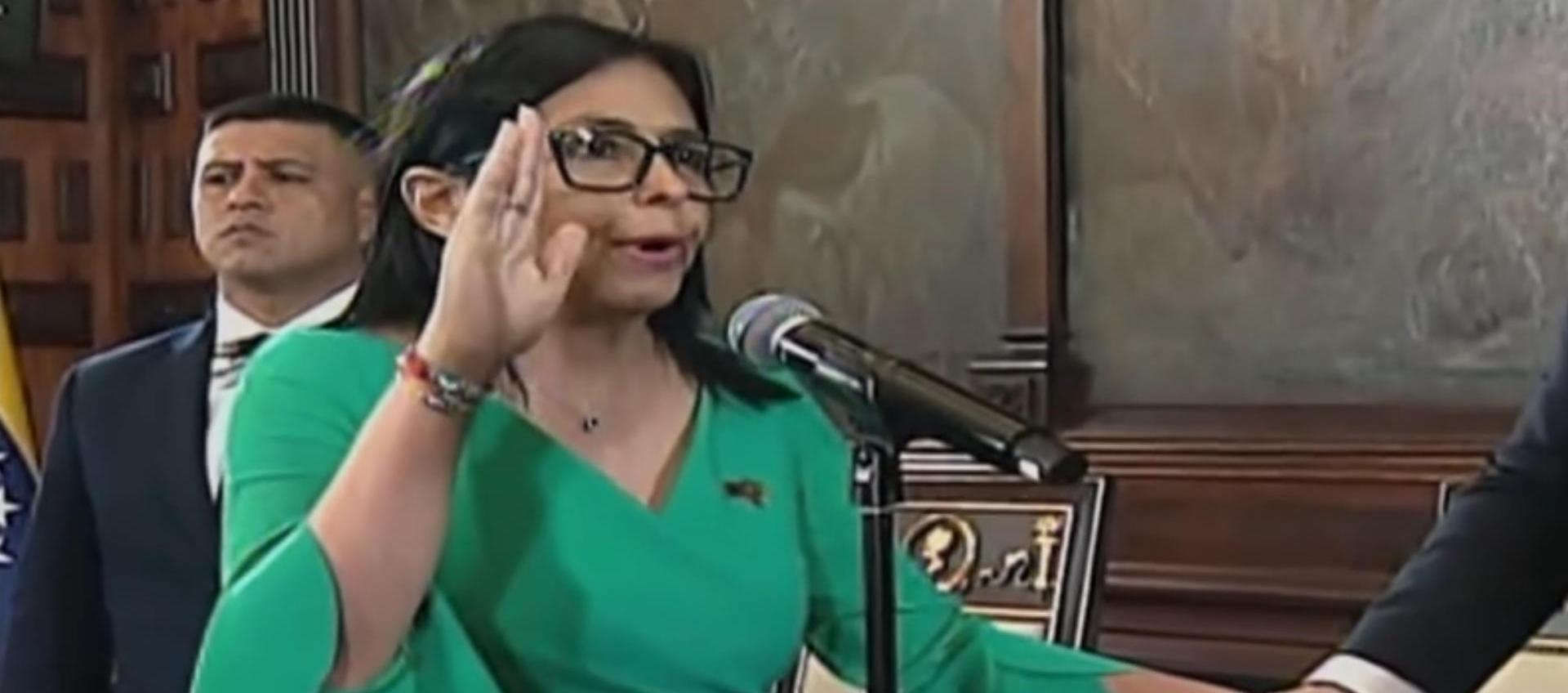 Delcy Rodríguez asume como presidenta encargada de Venezuela tras captura de Nicolás Maduro
