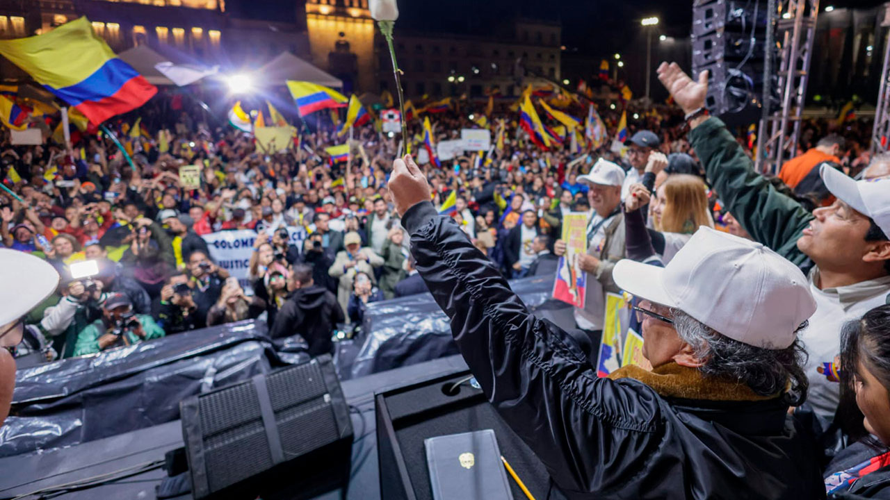 Petro considera real la amenaza de acción militar de EE. UU. contra Colombia