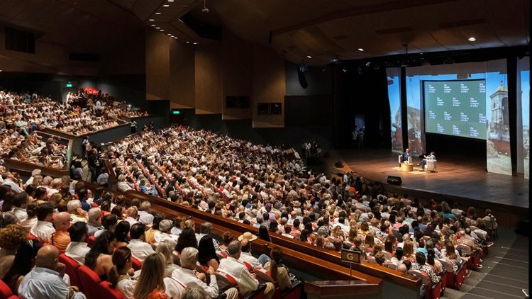 SURA reafirma su alianza con el Hay Festival y respalda la edición 2026 como escenario clave del debate cultural y democrático