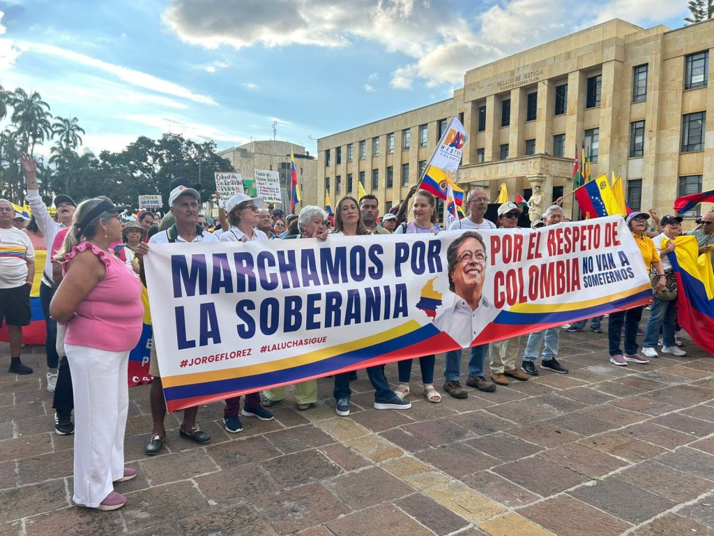 Multitudes en Colombia respaldan a Petro y rechazan ataques verbales de Donald Trump