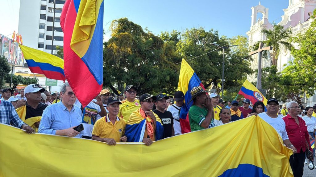 Multitudes en Colombia respaldan a Petro y rechazan ataques verbales de Donald Trump