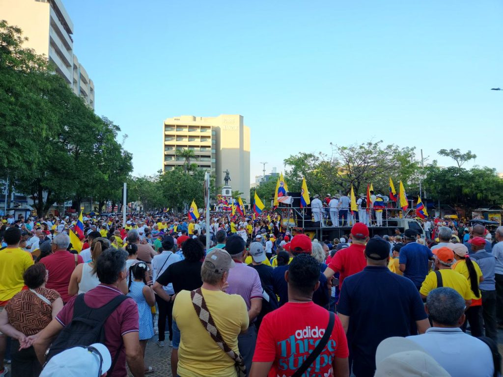 Multitudes en Colombia respaldan a Petro y rechazan ataques verbales de Donald Trump