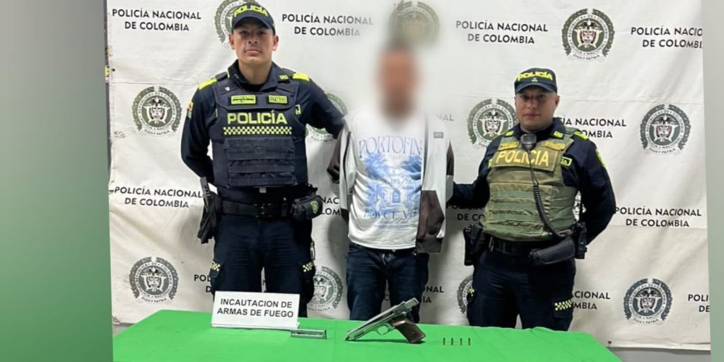 Capturan en flagrancia a ‘Luisito’ por porte ilegal de armas en el barrio La Pradera