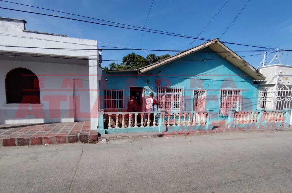 Ataque armado en Soledad deja heridos a madre e hijo dentro de su vivienda