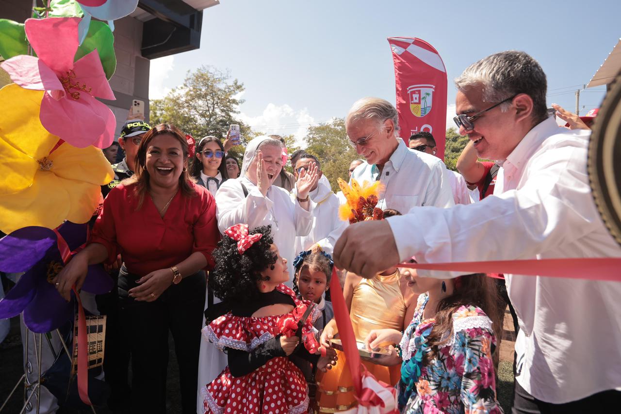Gobernador Eduardo Verano dio inicio al calendario académico 2026 en Sabanagrande con inversión histórica en educación
