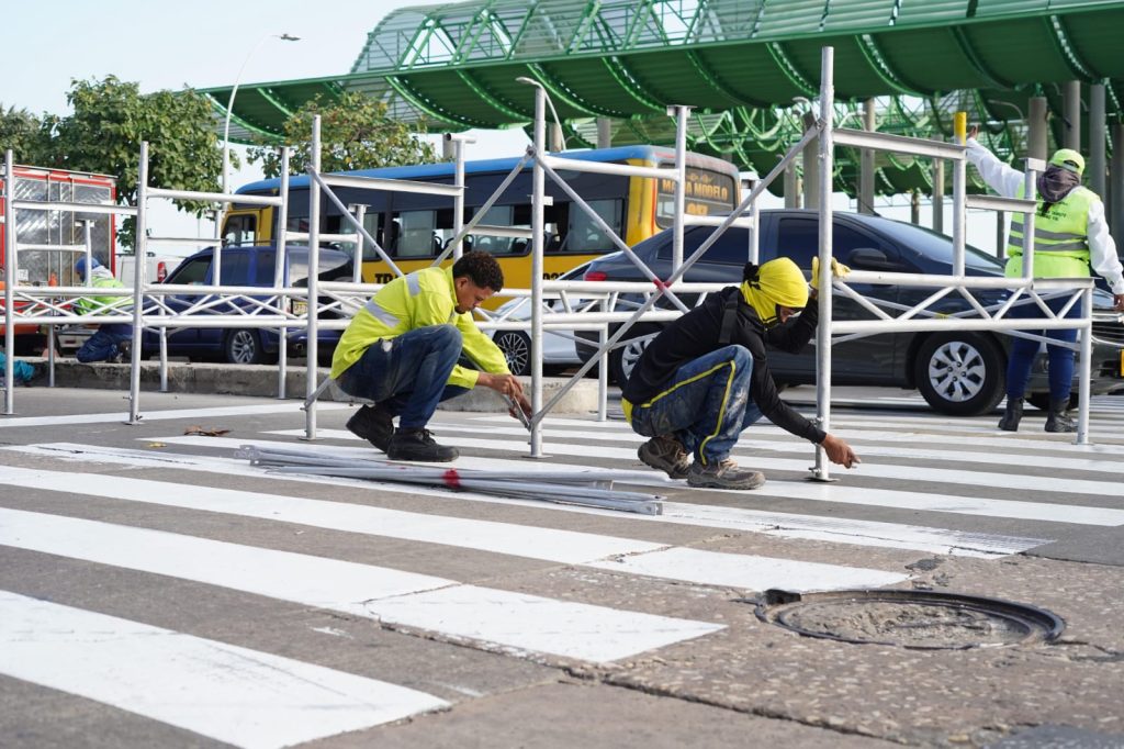 Pico y placa en la vía 40 por montaje de palcos del Carnaval de Barranquilla 2026