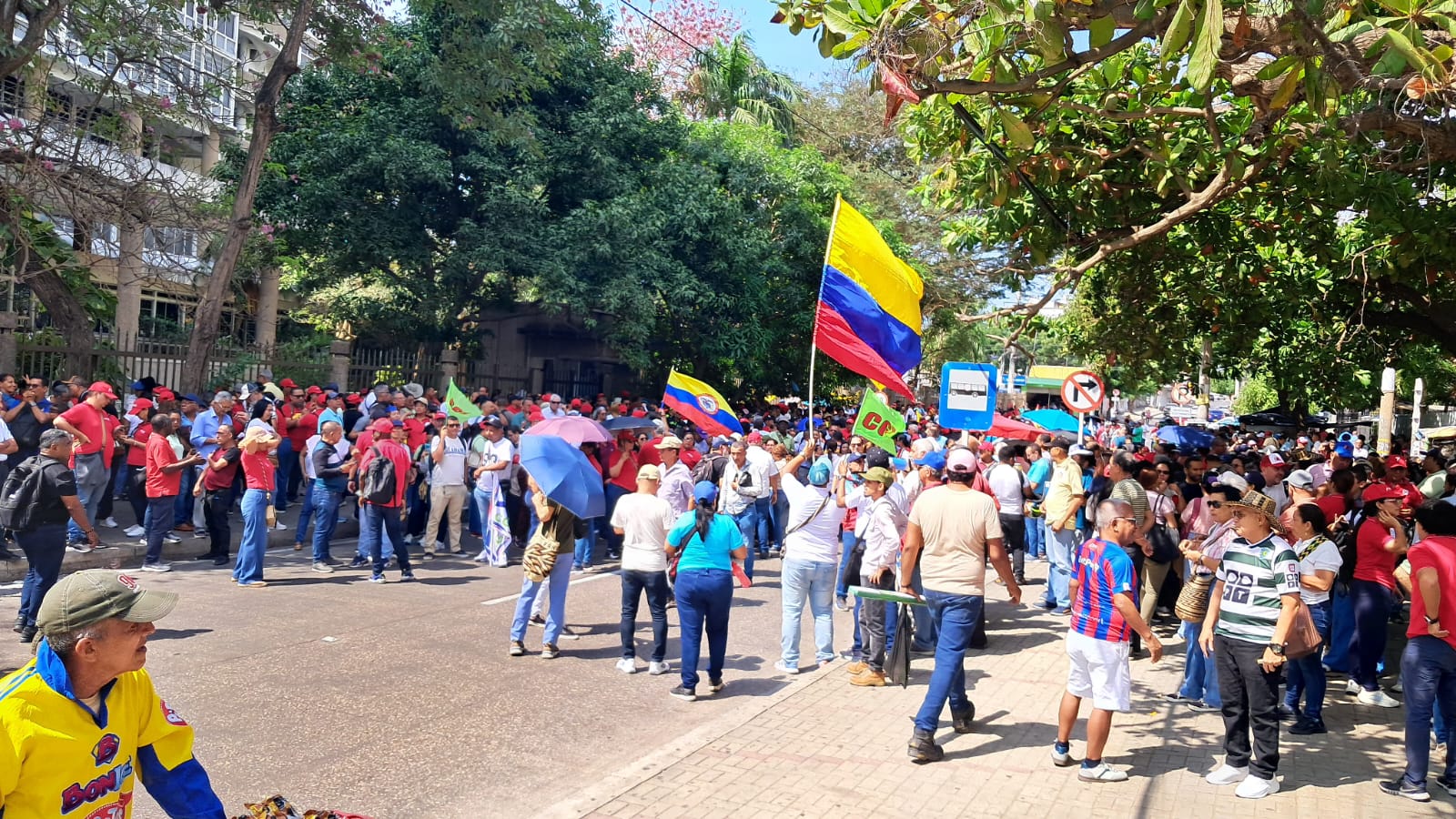 Masivo plantón en Barranquilla respaldó decreto del salario mínimo para 2026