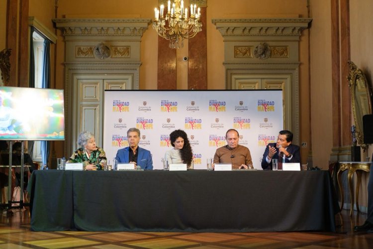 Gobierno lanza ‘Cultura es Dignidad Mayor’, apoyo económico para adultos mayores del sector cultural sin pensión