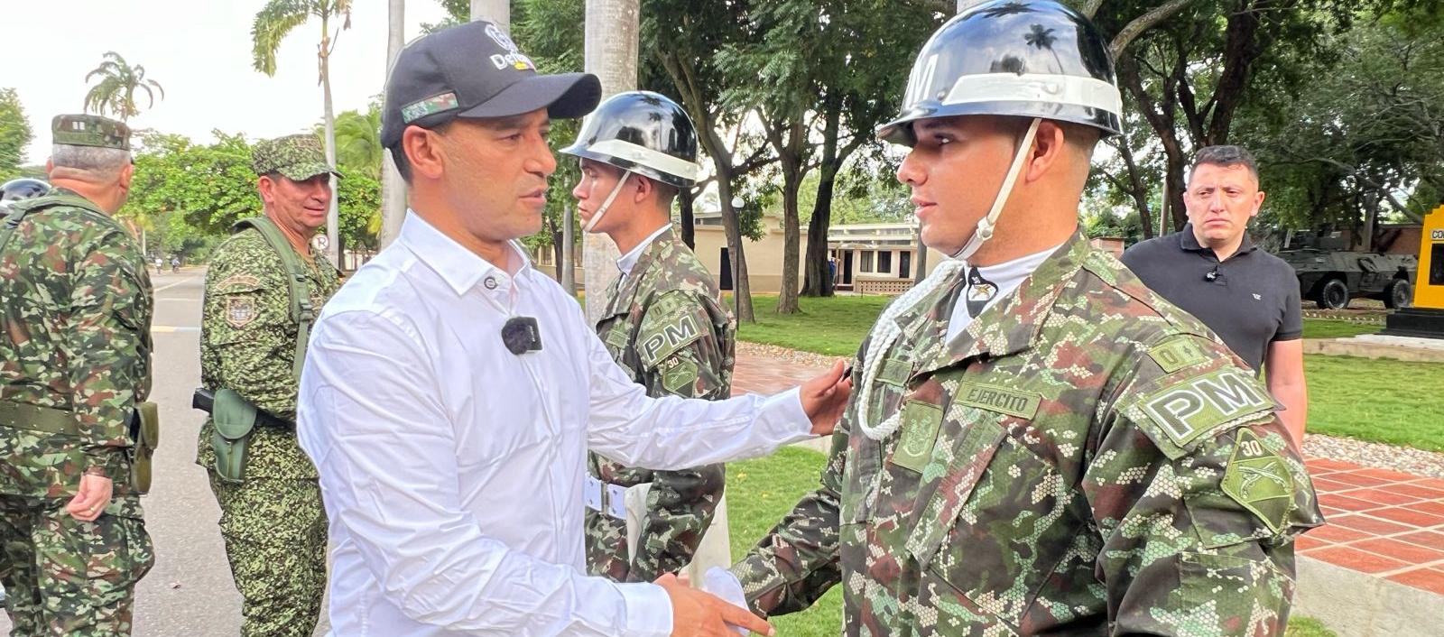 Colombia desplegará 30.000 soldados en la frontera con Venezuela para reforzar la seguridad
