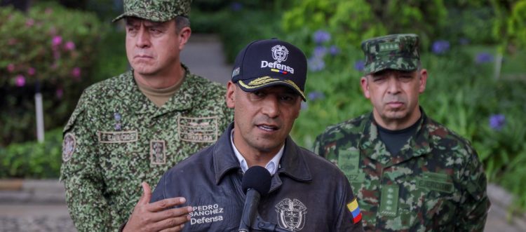 Ministro de Defensa viaja a EE. UU. para reforzar cooperación antidrogas antes de reunión Petro–Trump
