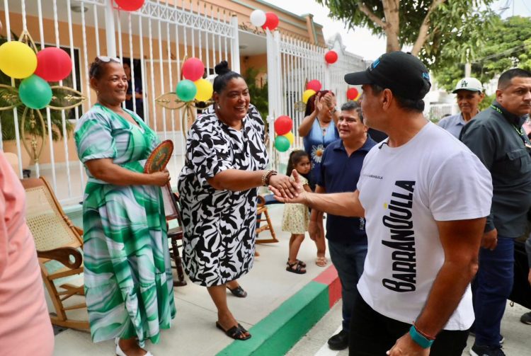 Distrito entregó 300 metros de vías recuperadas en el barrio Las Palmas