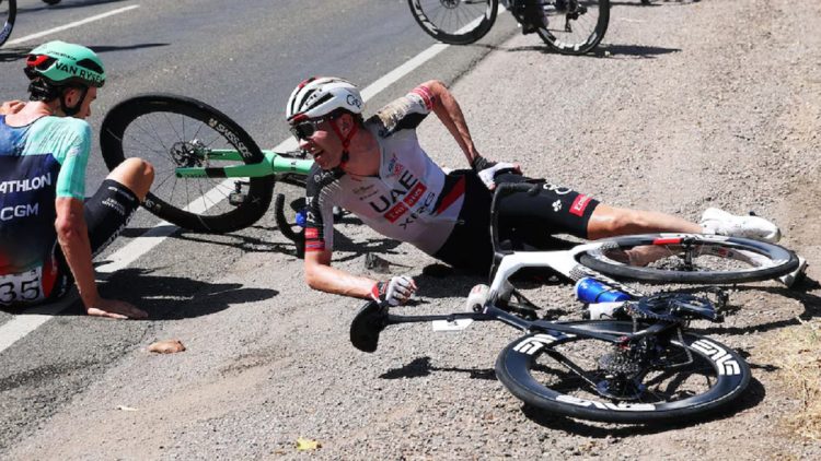 Ciclismo: Chocó contra un canguro, pero ganó una carrera en Australia
