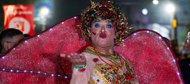 Michelle Char Fernández, Reina del Carnaval de Barranquilla, deslumbra en la Guacherna