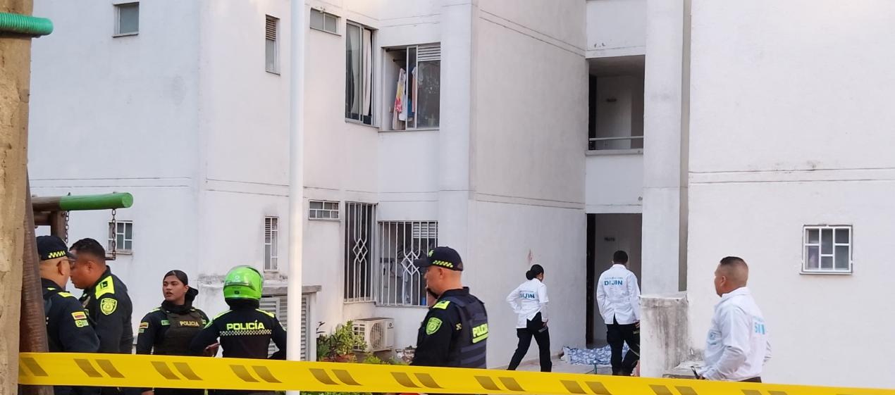 Hombre muere tras caer desde un quinto piso en conjunto residencial de Barranquilla