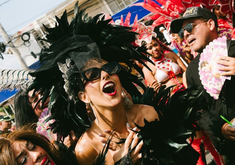 Carnaval de la 44 reafirmó su esencia popular con una fiesta masiva y cultural