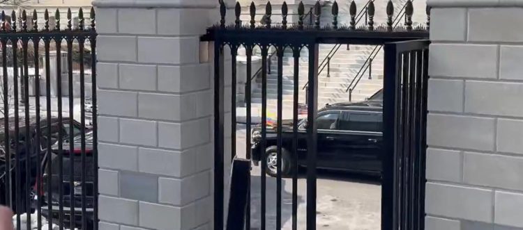 Petro llega a la Casa Blanca para reunión clave con Donald Trump sobre el futuro de la relación bilateral
