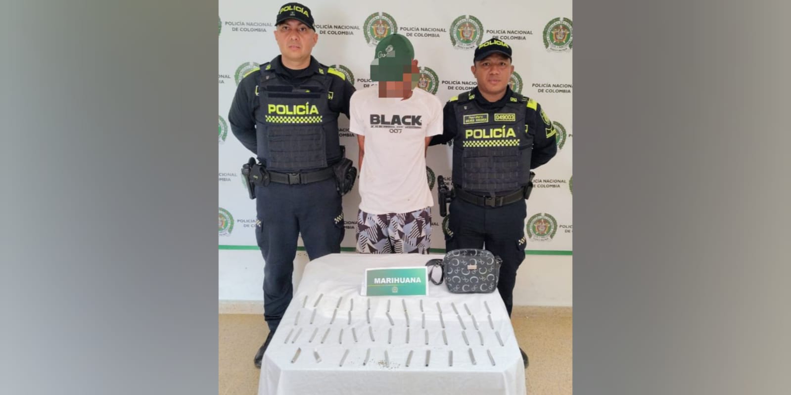 Capturan a hombre con 48 cigarrillos de marihuana en el centro de Santo Tomás