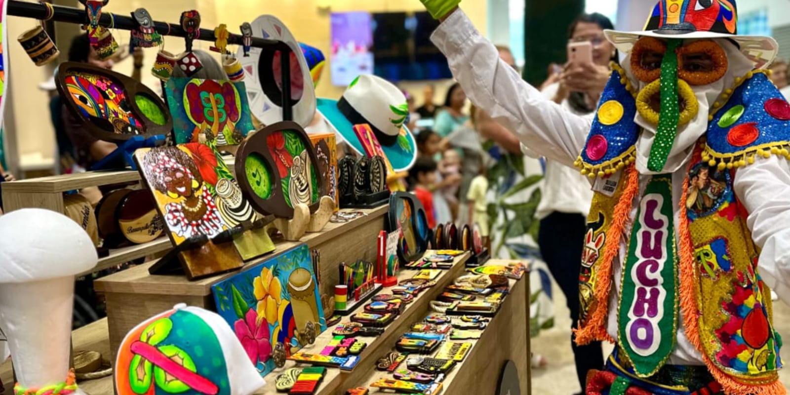 La Feria de Emprende se viste de Carnaval y supera los $27 millones en ventas en Barranquilla