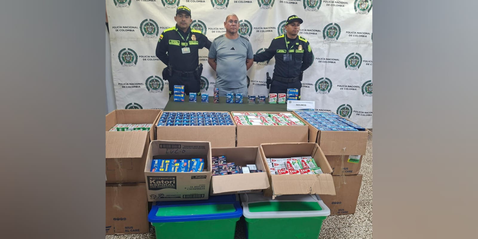 Incautan 1.700 cajas de medicamentos adulterados en Barranquilla y capturan a un hombre