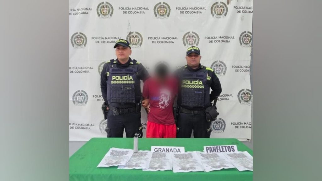 Capturan en Barranquilla a joven con panfletos extorsivos y granada