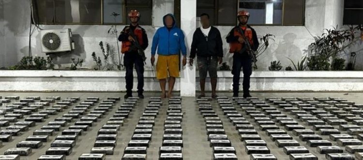 Incautan cocaina frente a La Guajira