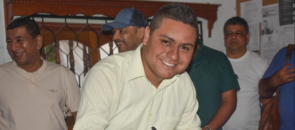 Juan Sebastián Mendoza Romero fue elegido alcalde de Ponedera en elecciones atípicas
