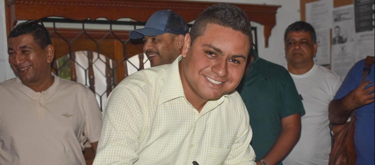 Juan Sebastián Mendoza Romero fue elegido alcalde de Ponedera en elecciones atípicas