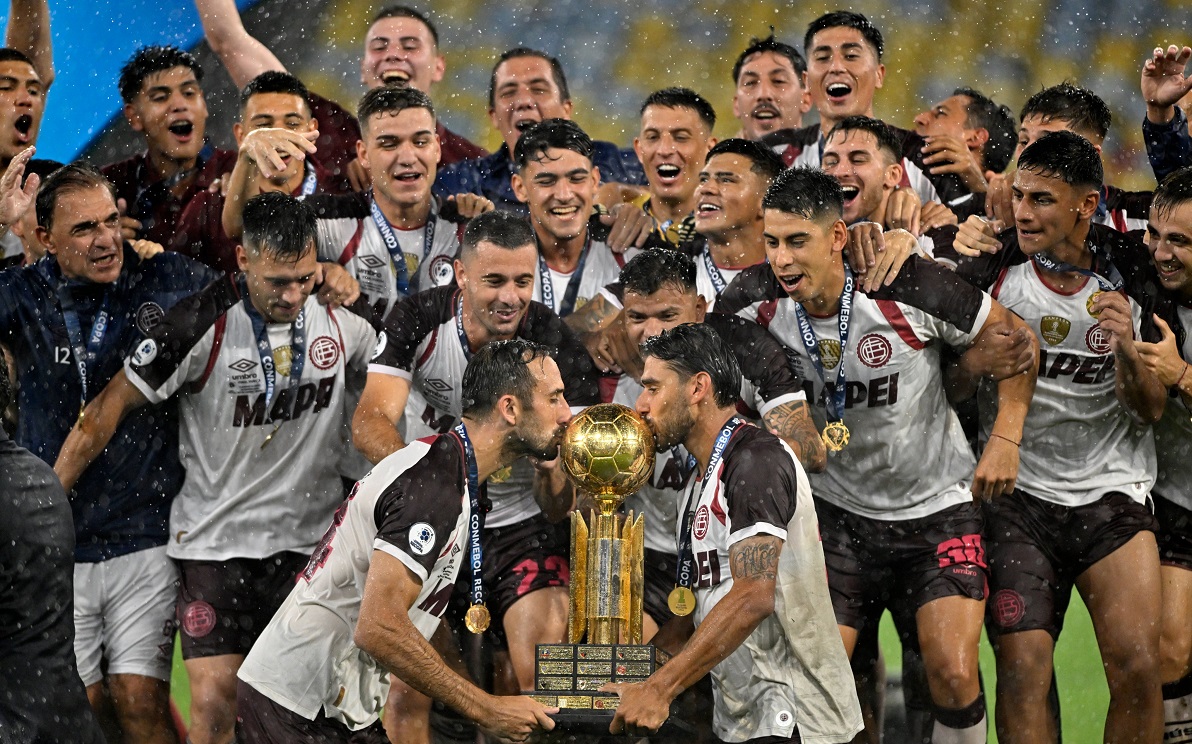 Lanús sorprende al Flamengo y conquista su primera Recopa Sudamericana