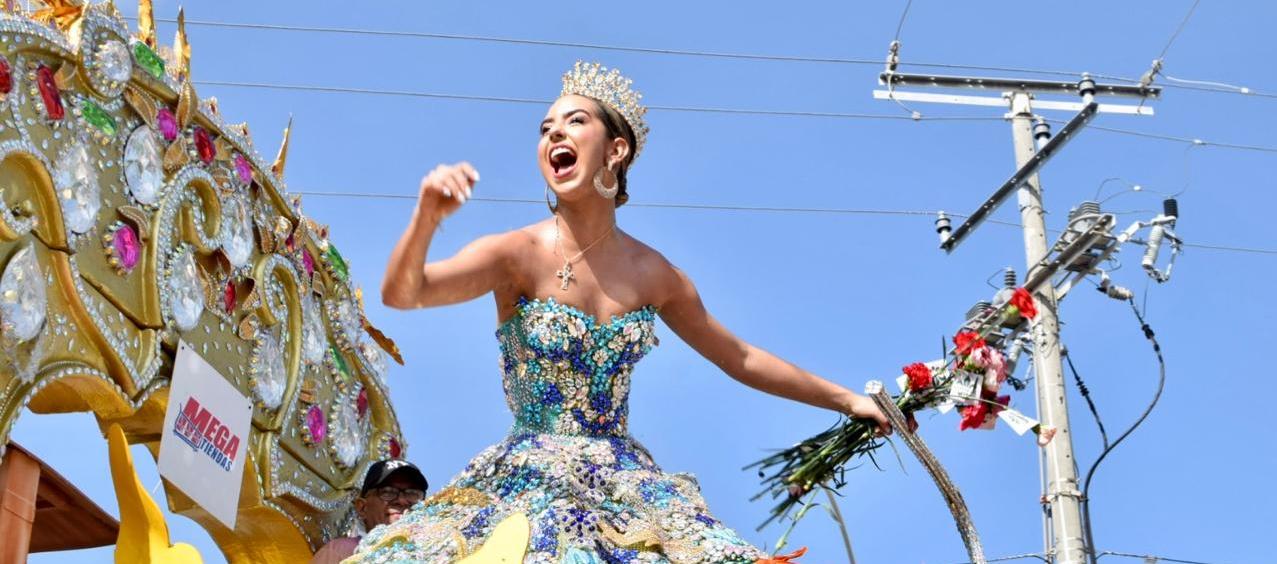 Batalla de Flores de la 44 desbordó realismo mágico y sátira en homenaje a Gabo