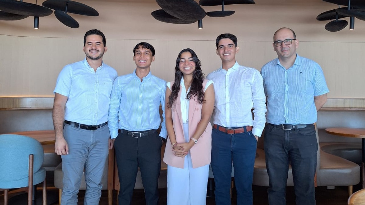 Estudiantes de Ingeniería Eléctrica obtienen segundo puesto en el Premio Nacional Fabio Chaparro 2025